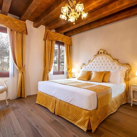 Laguna D'Oro Luxury Apartments Венеция Екстериор снимка