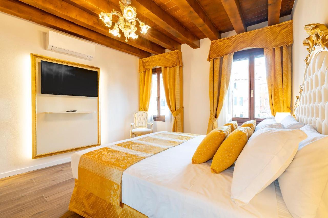 Laguna D'Oro Luxury Apartments Венеция Екстериор снимка