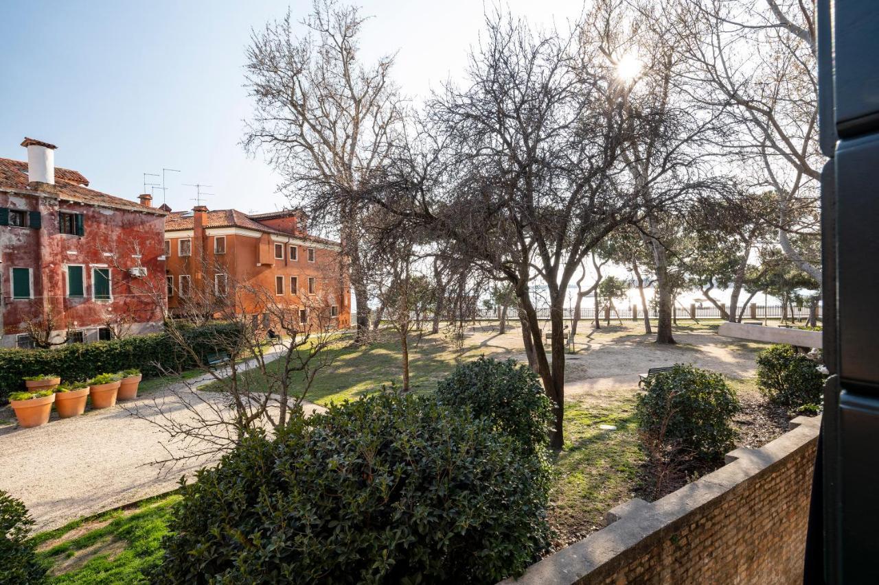 Laguna D'Oro Luxury Apartments Венеция Екстериор снимка