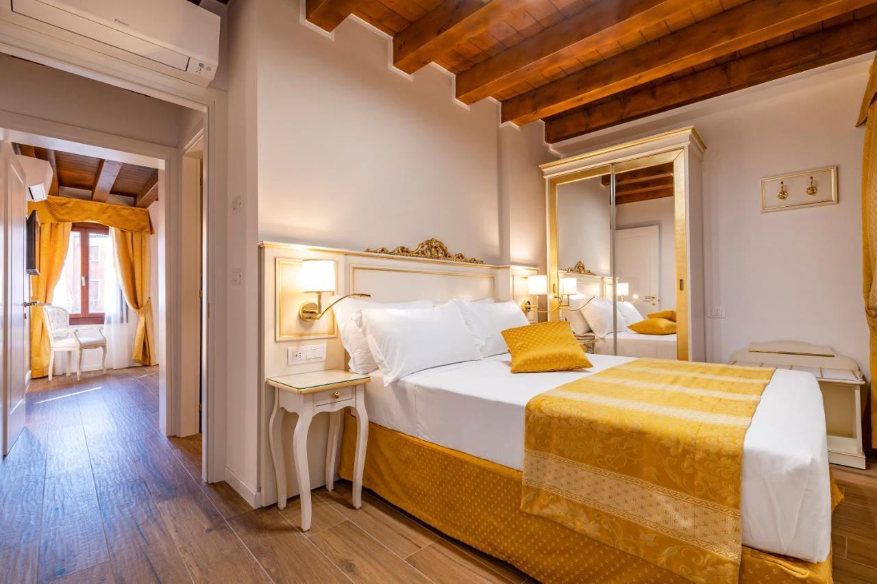 Laguna D'Oro Luxury Apartments Венеция Екстериор снимка