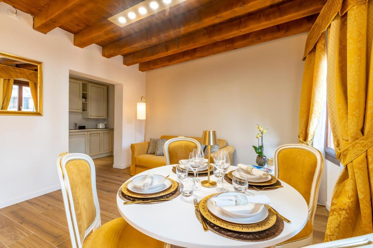 Laguna D'Oro Luxury Apartments Венеция Екстериор снимка