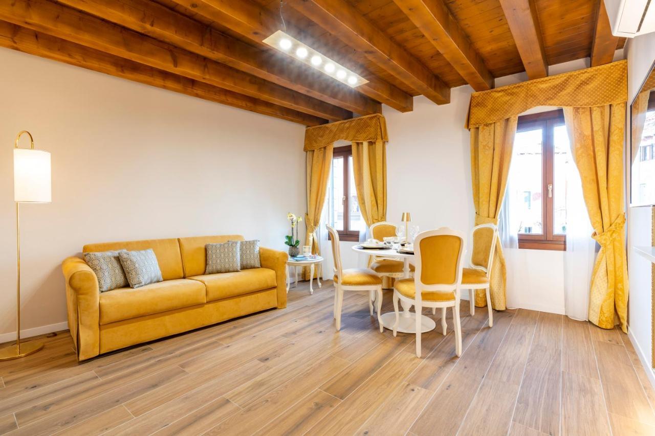 Laguna D'Oro Luxury Apartments Венеция Екстериор снимка