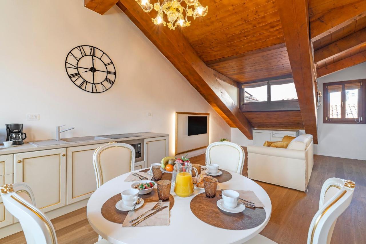 Laguna D'Oro Luxury Apartments Венеция Екстериор снимка
