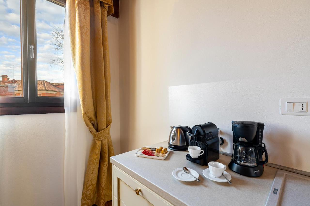 Laguna D'Oro Luxury Apartments Венеция Екстериор снимка
