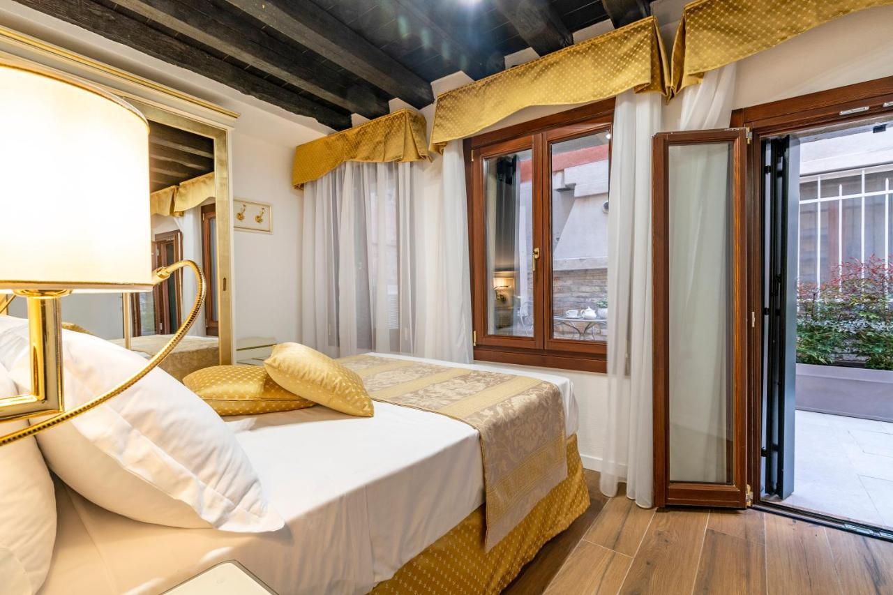 Laguna D'Oro Luxury Apartments Венеция Екстериор снимка