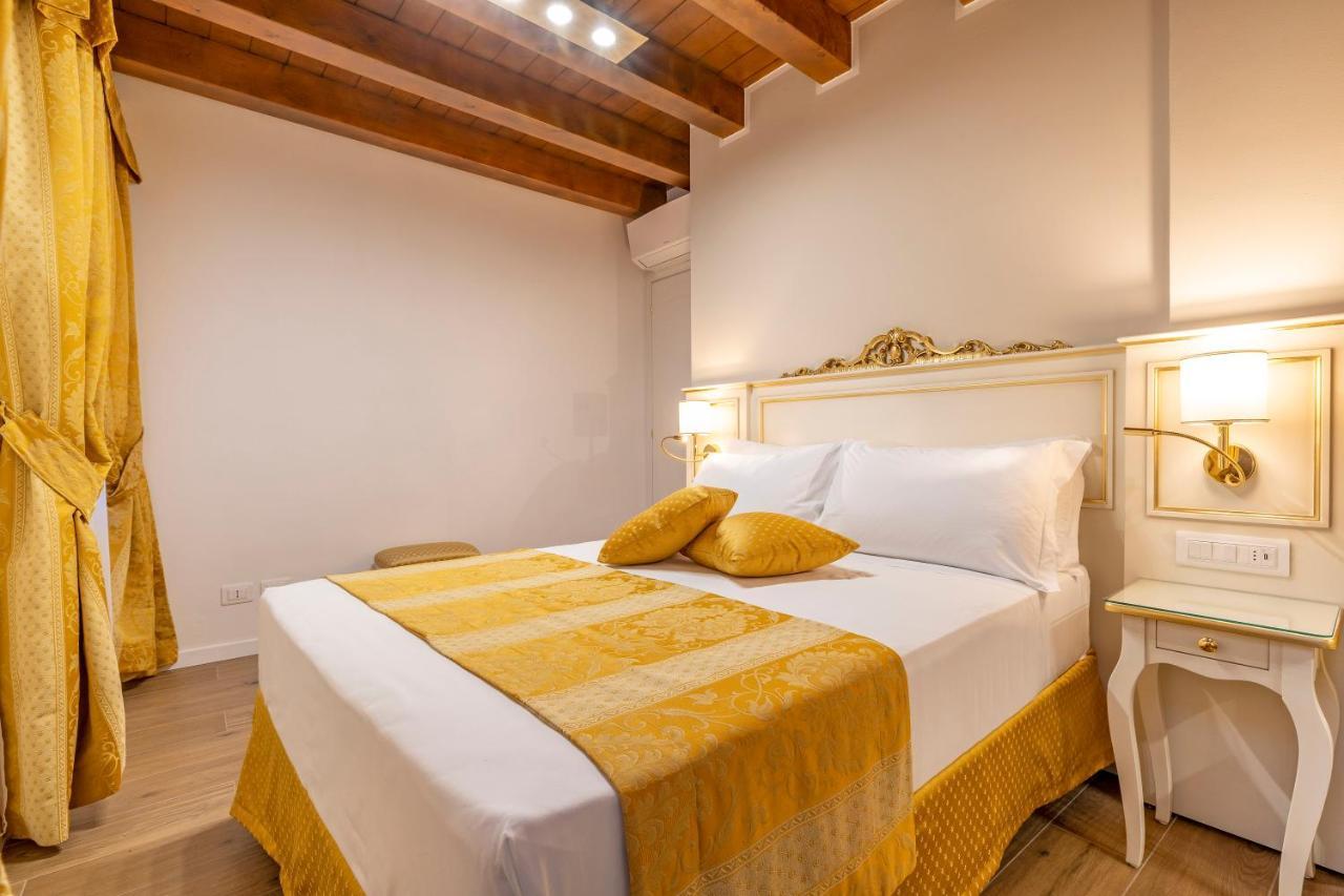 Laguna D'Oro Luxury Apartments Венеция Екстериор снимка