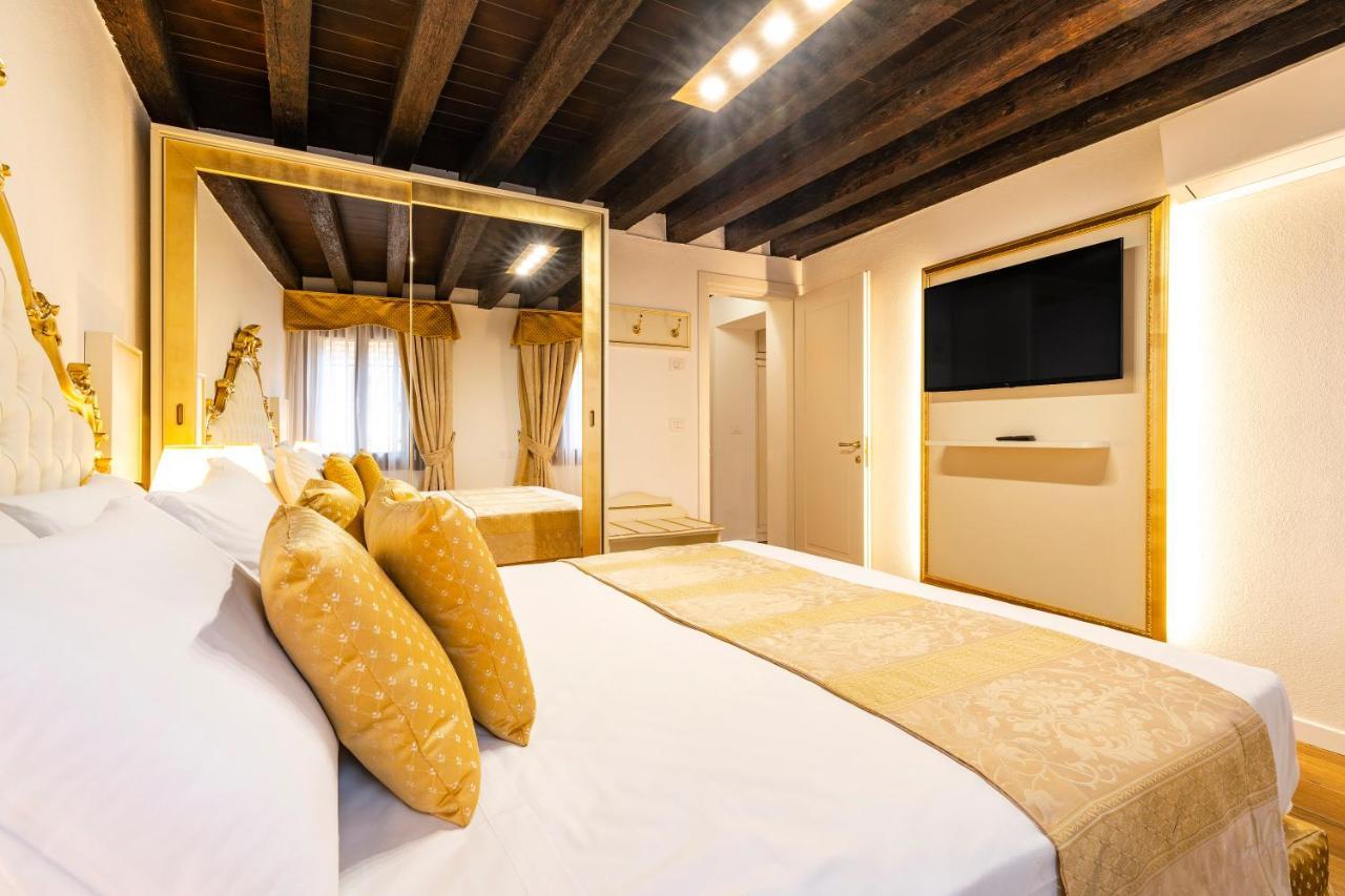 Laguna D'Oro Luxury Apartments Венеция Екстериор снимка